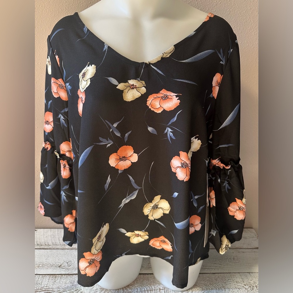 Floral Flutter Sleeve Blouse -NWT